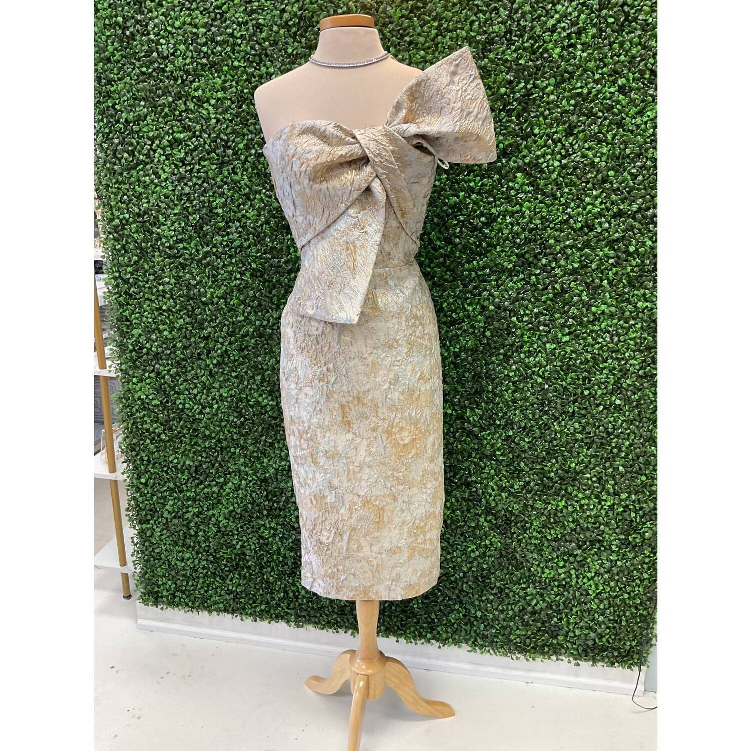 New Nicole Bakti Jacquard Bow Cocktail Dressx In Champagne